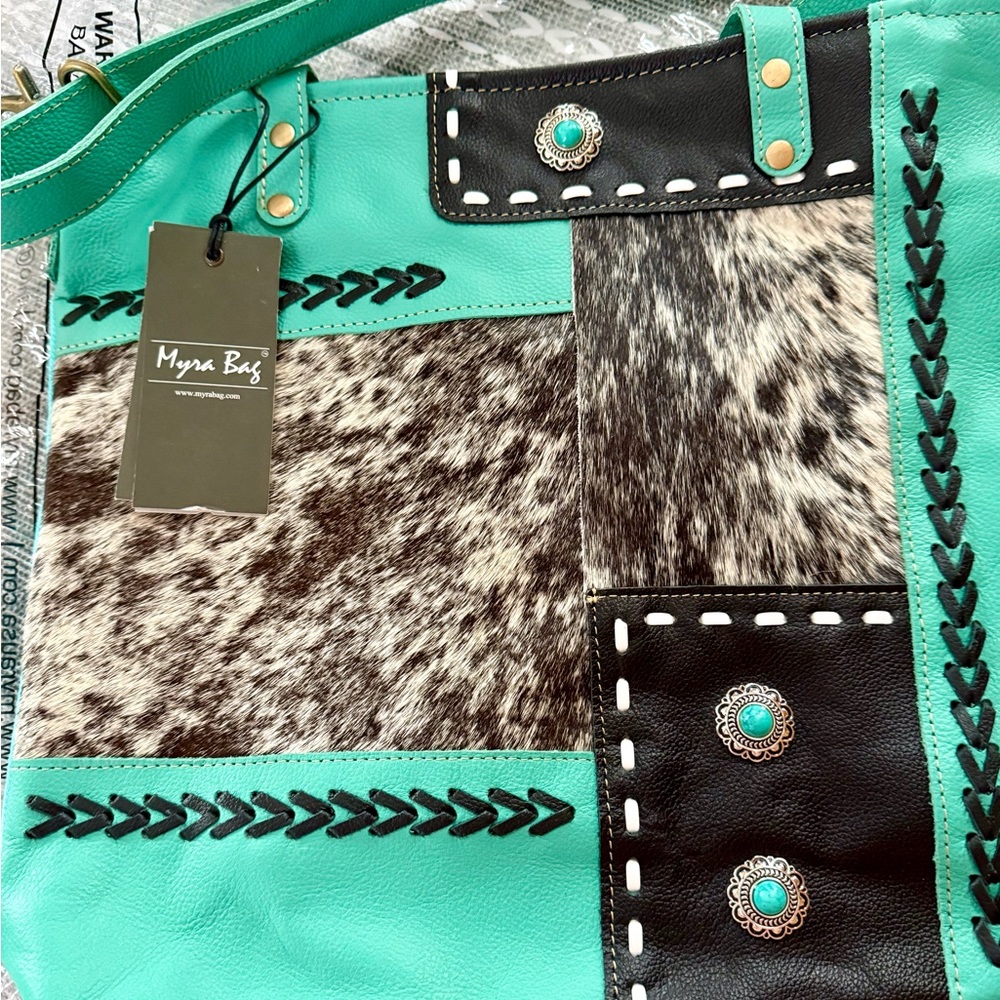 - Myra Turinna Springs Shoulder Bag - Picture 4 of 10
